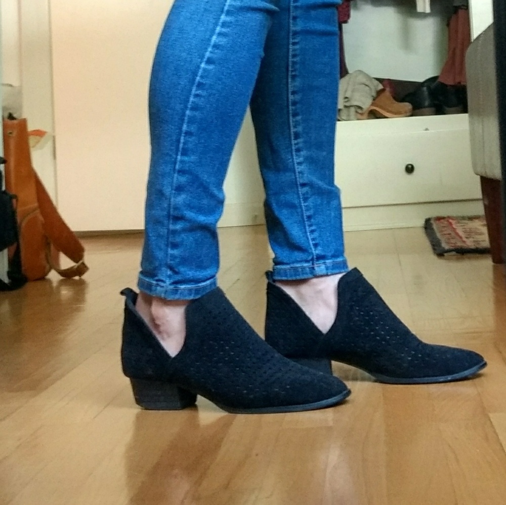 Cutout booties